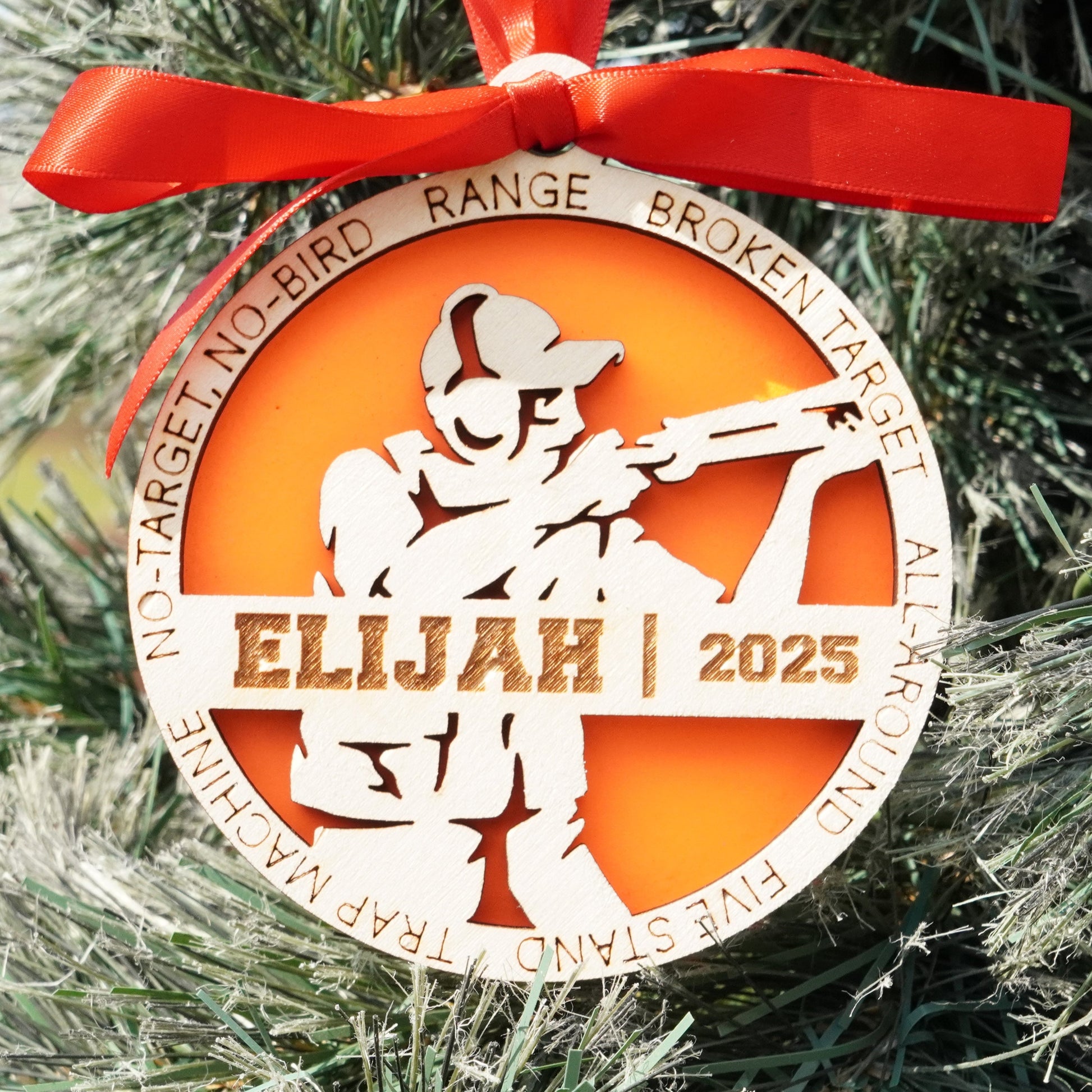 Decorative Christmas ornament with a silhouette of a person holding a skeet shooting on a christmas tree, Clay Shooting Ornament, Skeet Shooting Gift, Clay Shooter Gift