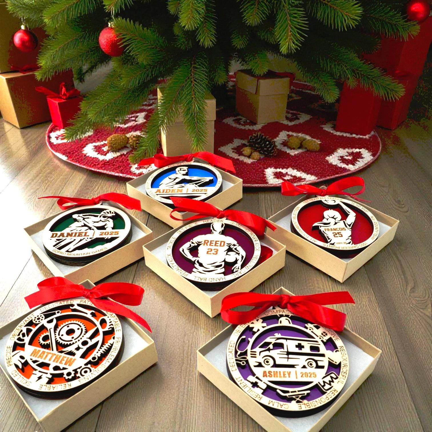 Personalized Track and Field Christmas Ornament Gift | Custom Runner Ornament for Track Athletes, Sprinters & Coaches | Track Christmas Gift - Personalized Holiday Ornament