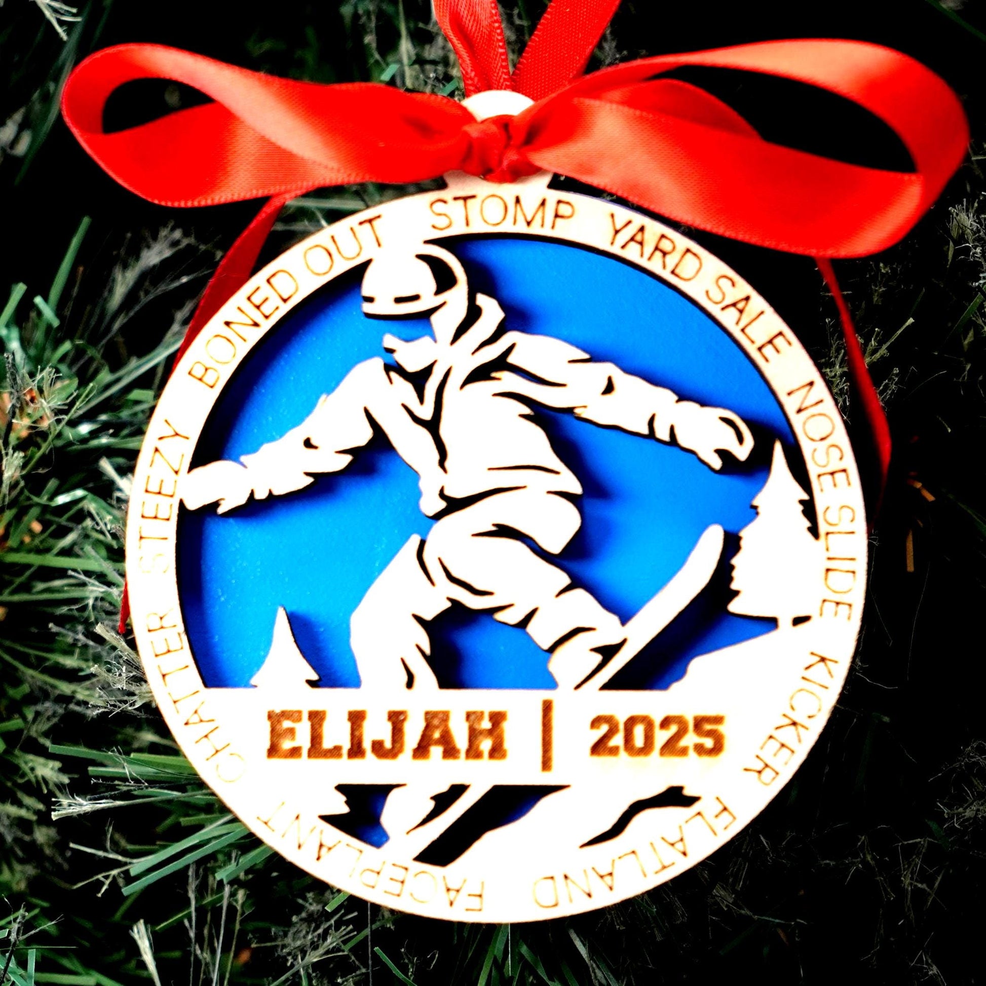 Personalized Snowboarder Christmas Ornament – Custom Snowboarding Gift, Holiday Keepsake for Riders, Athletes, Snowboarding Ornament - Personalized Holiday Ornament